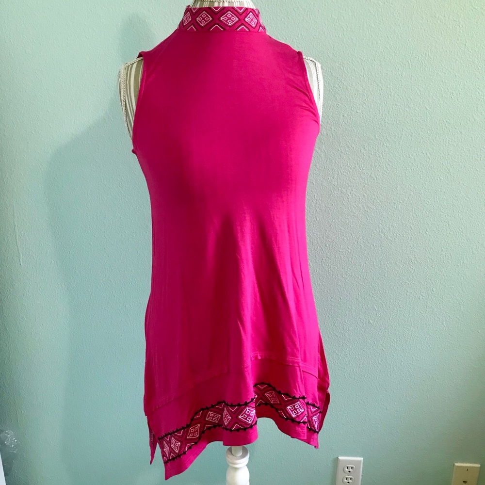 Beautiful NWT Cupio Pink Tunic Size Small - Picture 1 of 6